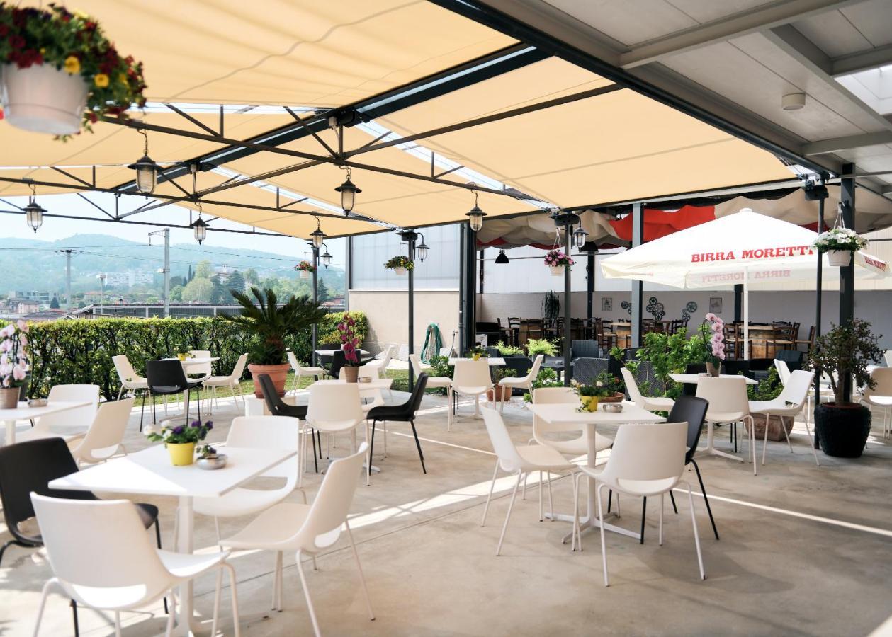 Albergo Ristorante Stazione Balerna Kültér fotó